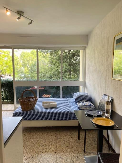 Studio Au Coeur D'Aix Avec Balcon Et Parking Aix-en-Provence Exterior photo